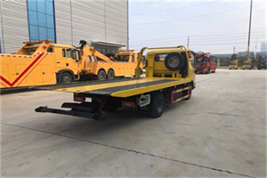 京口非事故拖车